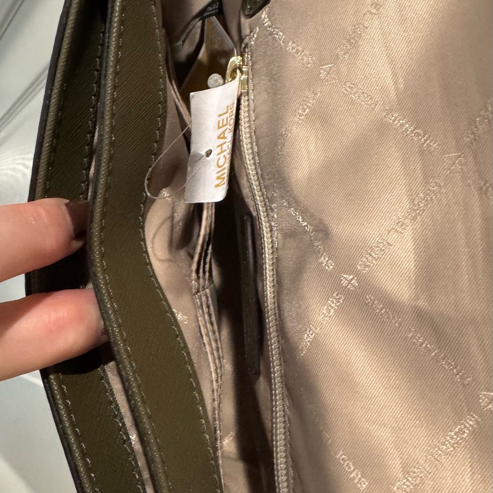 Michael Kors Vanna Olive Green Leather Crossbody Bag - Picture 7 of 7